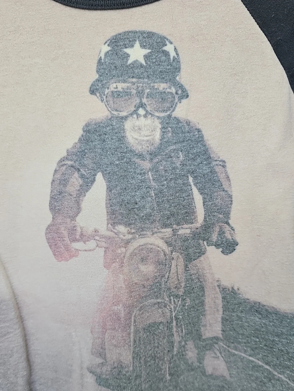 Gap Kids Black & Tan Monkey on Motorcycle Long Sleeve Raglan Tee Boys Sz S 6-7